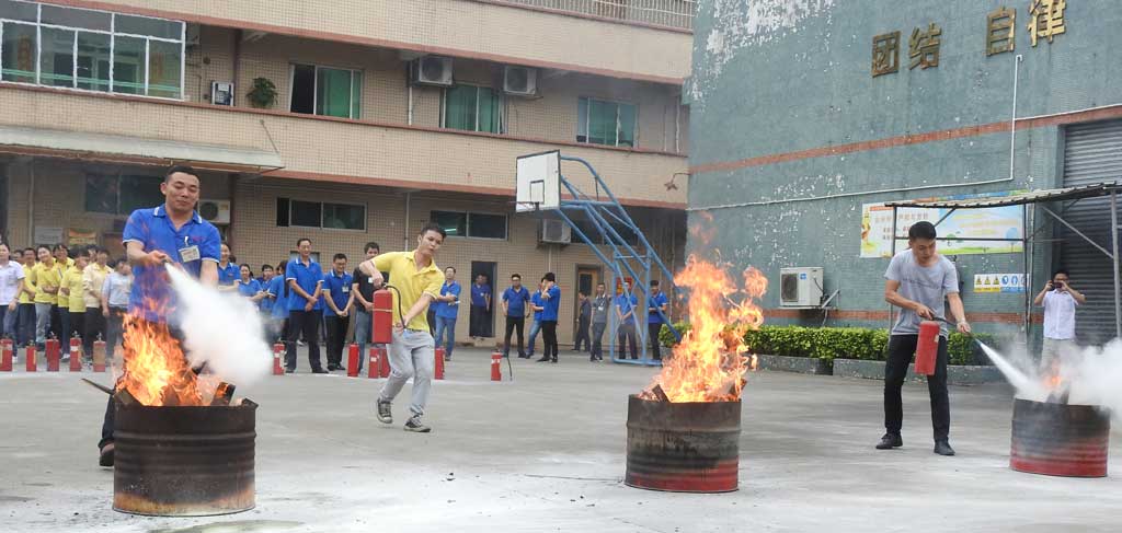 2018消防演習(xí)-防范于未然-精密零件加工
